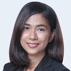 Jennifer IB.