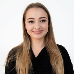 Caitlin E.